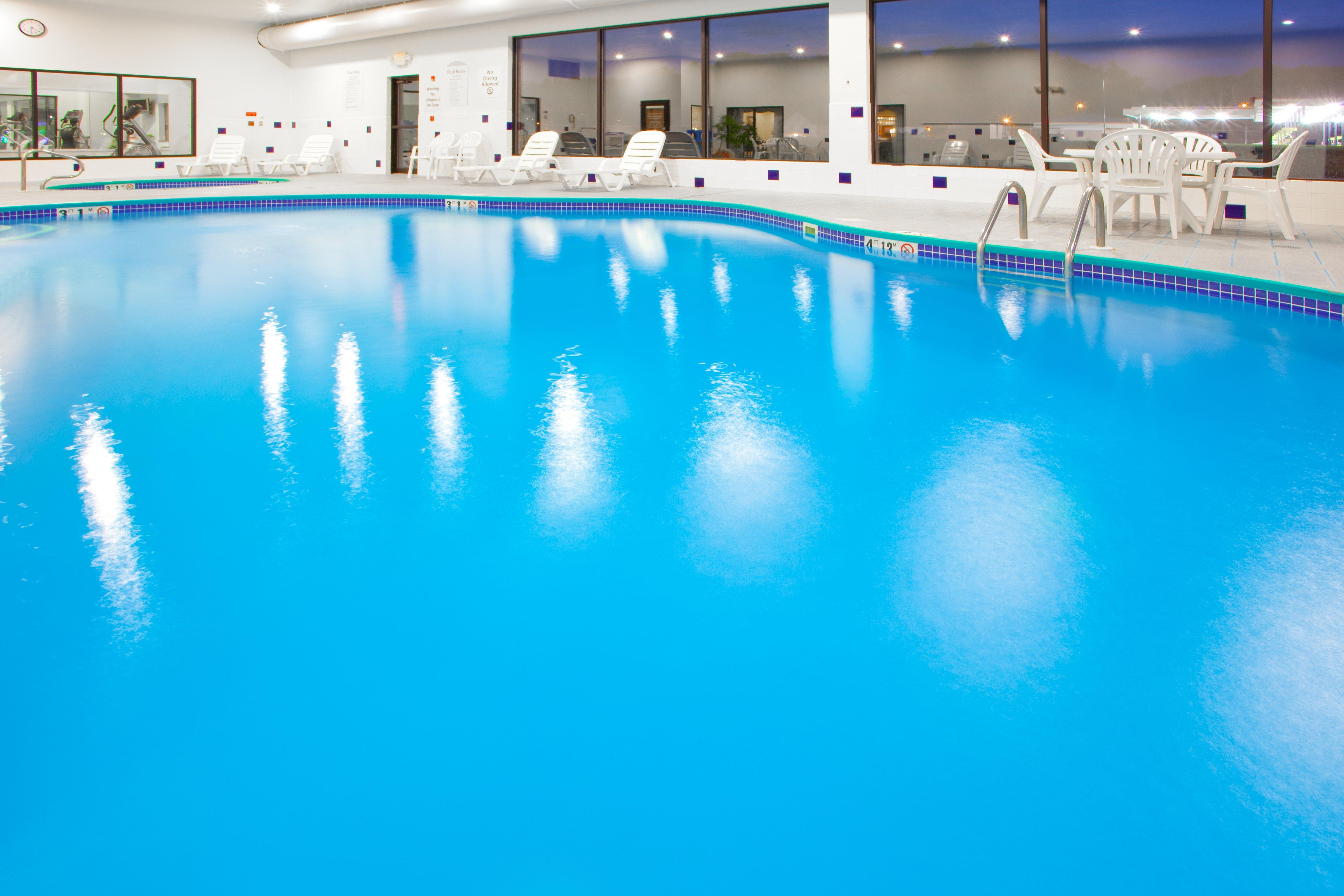 Holiday Inn Express Hotel & Suites Elkins By Ihg Ngoại thất bức ảnh